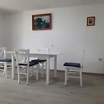 Apartament Ana-lora *