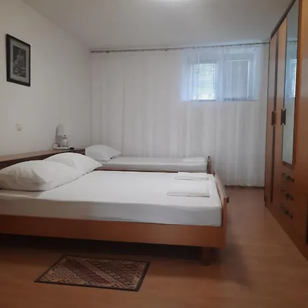 Ana-lora Apartment Lopar