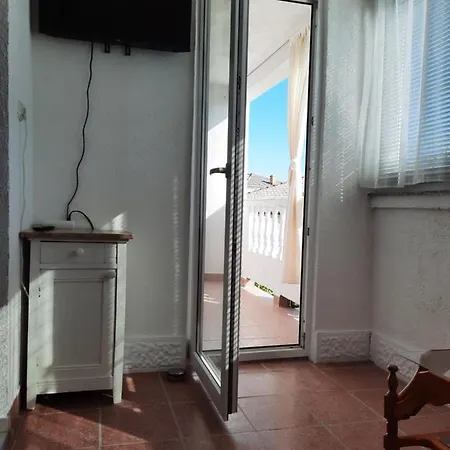 Ana-lora Apartment *