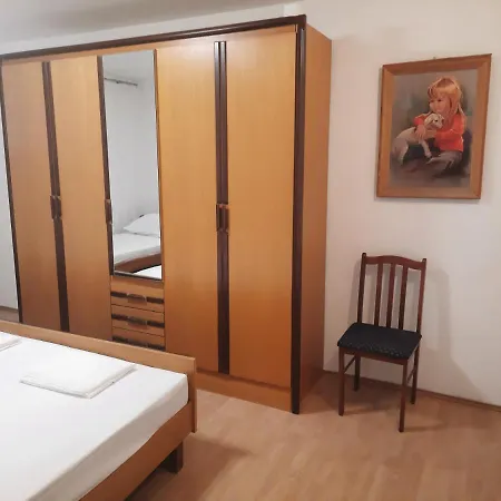 Ana-lora דירה לופאר