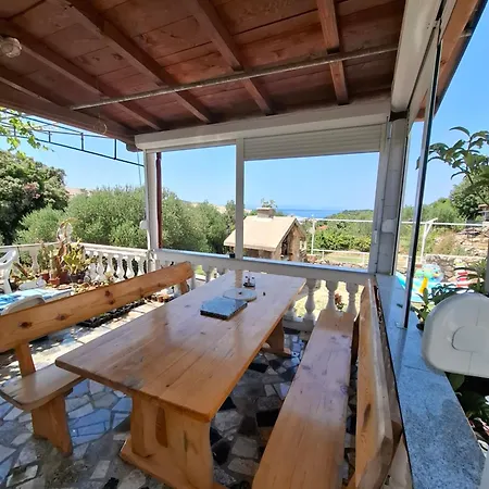 Ana-lora Apartman *