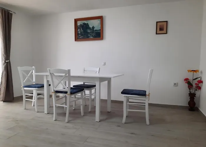 Apartment Ana-lora *