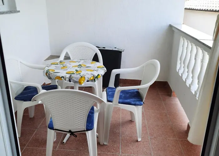 Ana-lora Appartamento Lopar